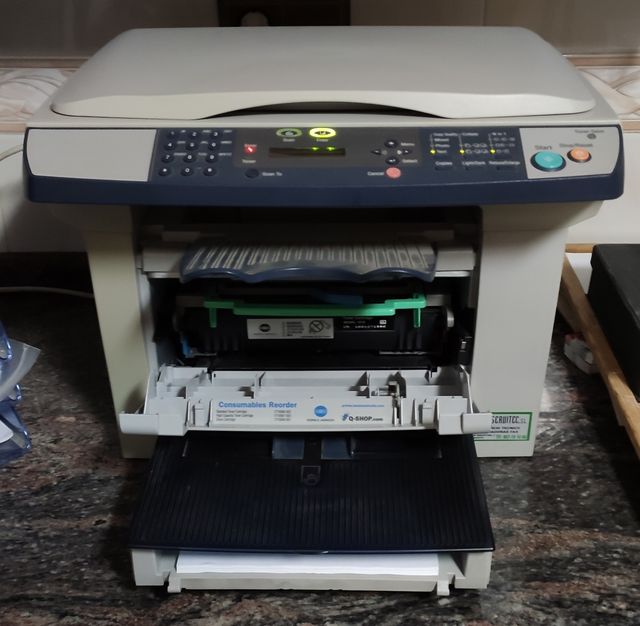 Impresora Multifunción Konica Minolta pagepro 1380