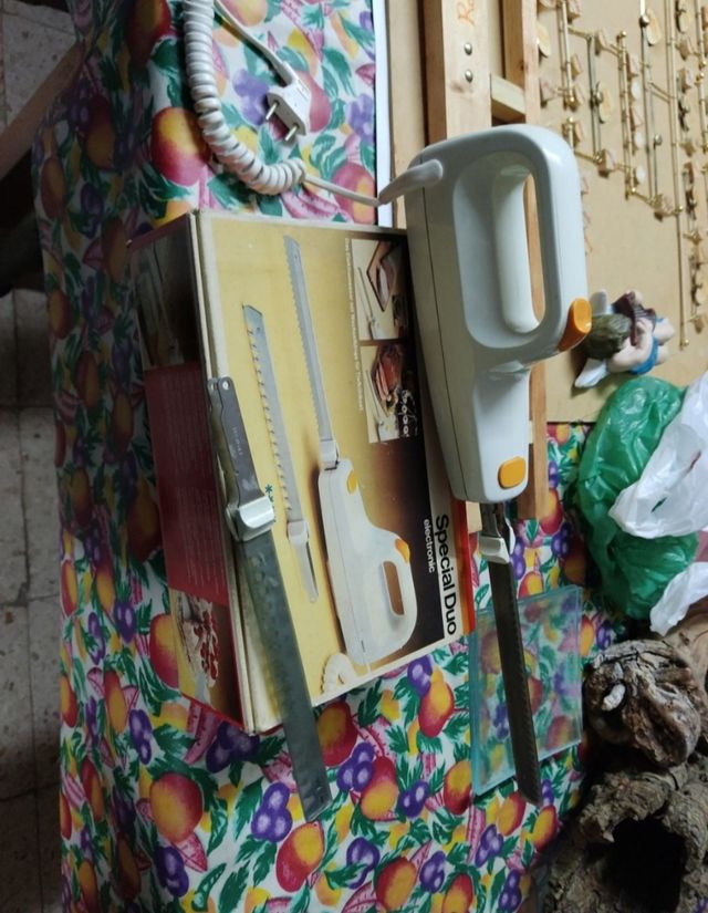 Cuchillo Eléctrico Vintage