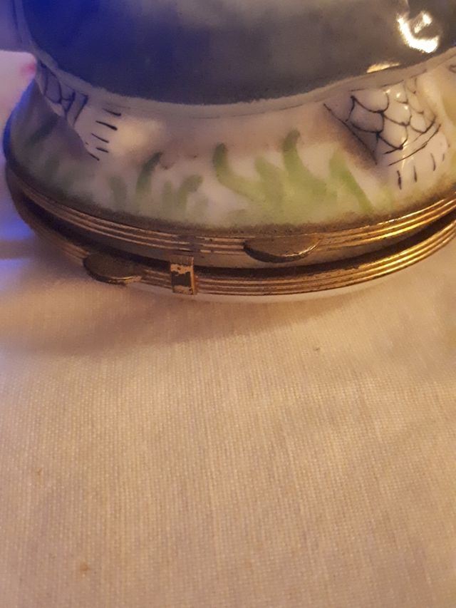 Cajita antigua de porcelana de París