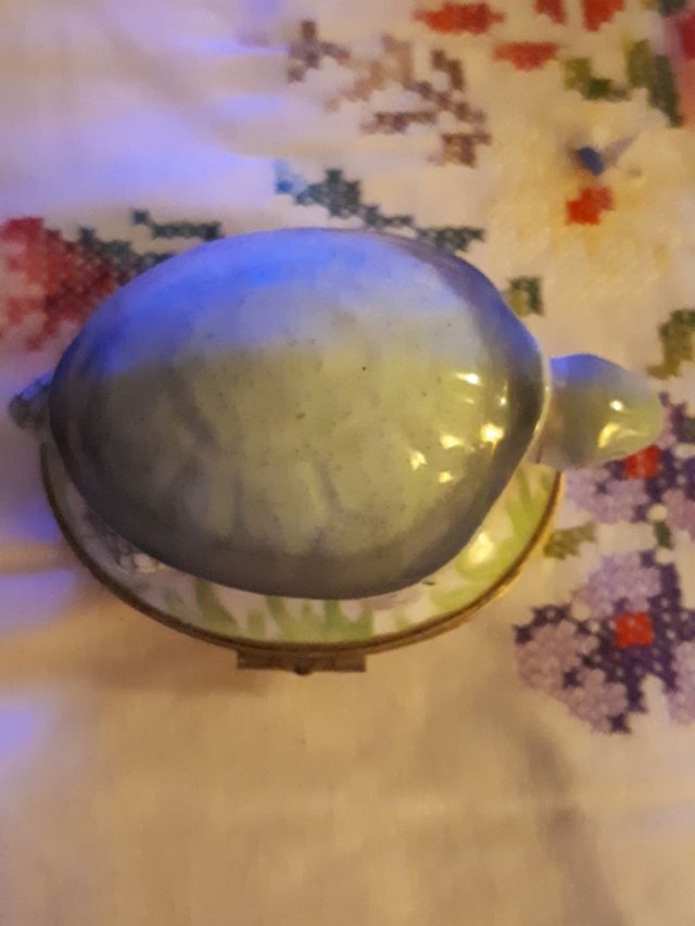 Cajita antigua de porcelana de París