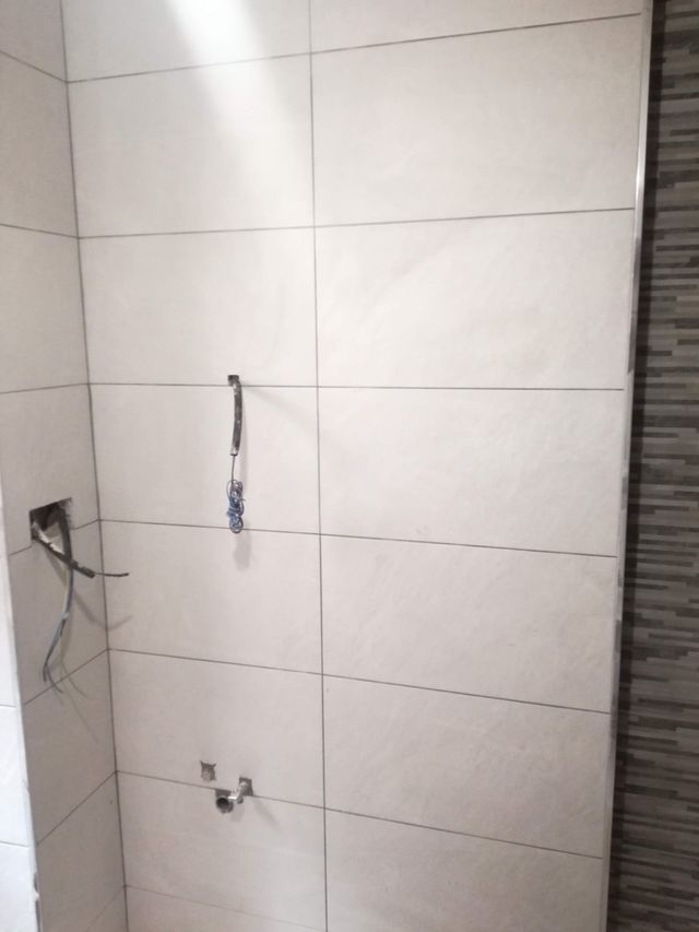 Enstalacion azulejos ventanas puertas todo