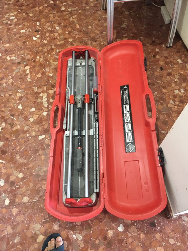 Enstalacion azulejos ventanas puertas todo