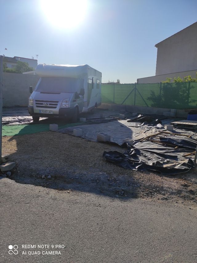 Solar urbano de 171 metros cuadrados en Cela