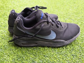 Nike Air chica de segunda mano por 15 EUR en Barcelona en WALLAPOP