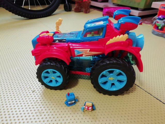 Superzings - Monster Roller