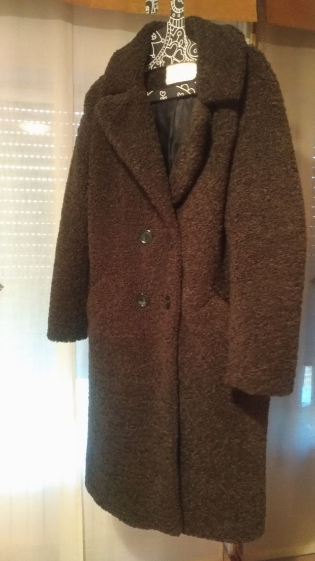 abrigo verde oscuro Zara