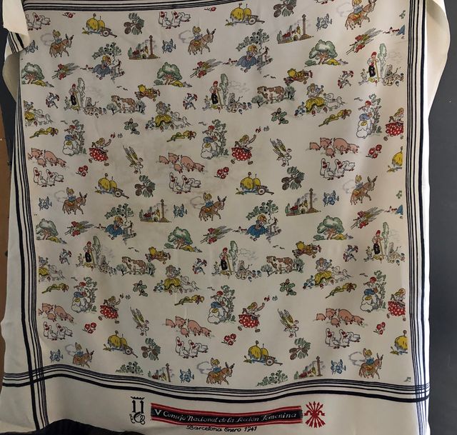 Pañuelo Conmemorativo  Sección Femenina