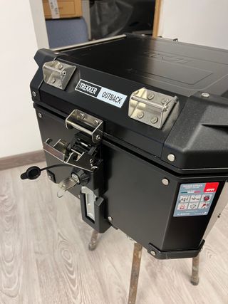 Maleta Givi trekker outback de segunda mano por 250 EUR en Bilbao en  WALLAPOP