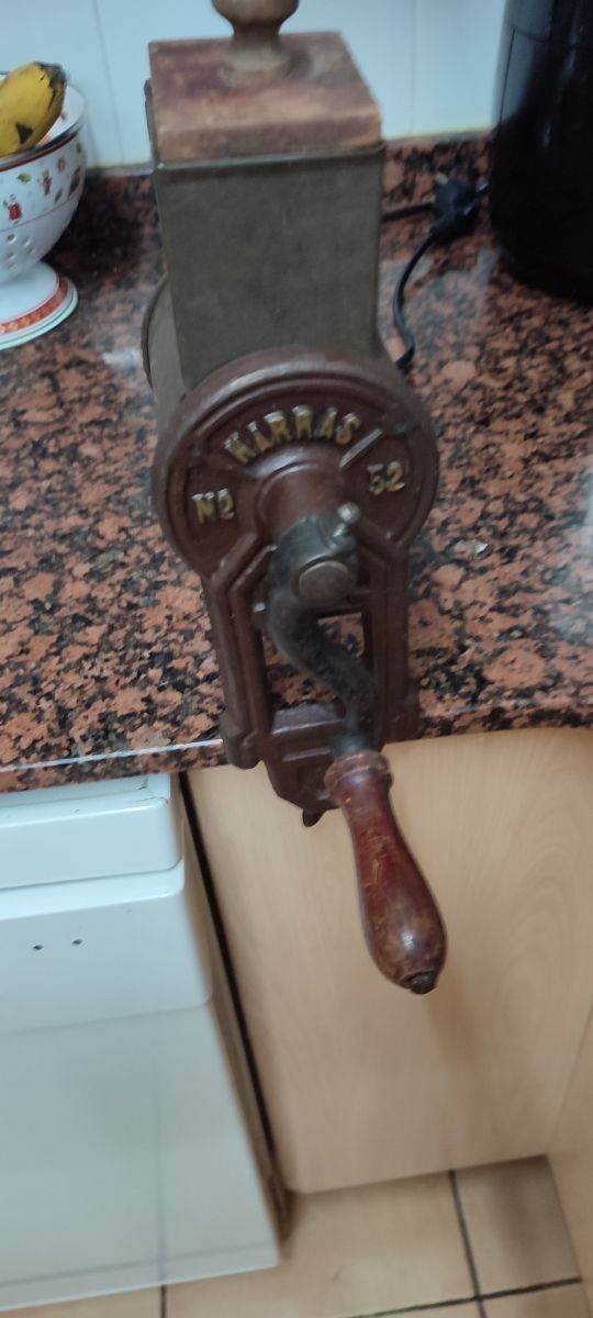 rallador de almendras o queso