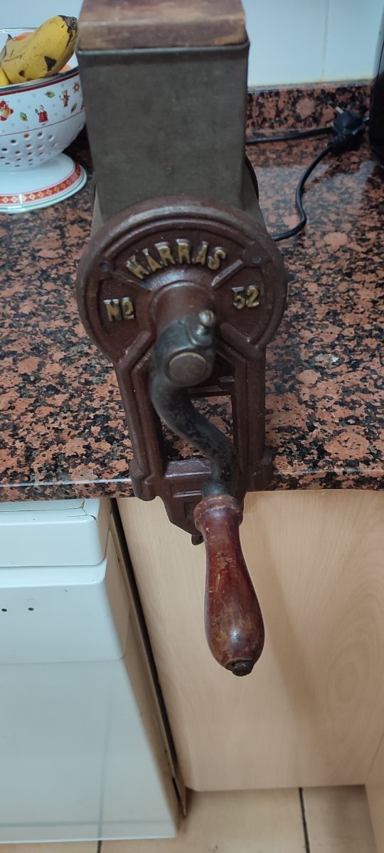 rallador de almendras o queso