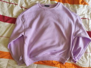 Sudadera morada\\/lila sin capucha de segunda mano por 13 EUR en Ponferrada  en WALLAPOP
