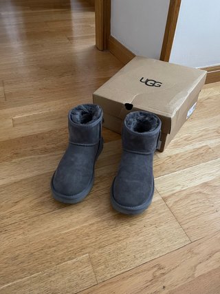 Botas UGG de segunda mano en Castellón de la Plana en WALLAPOP