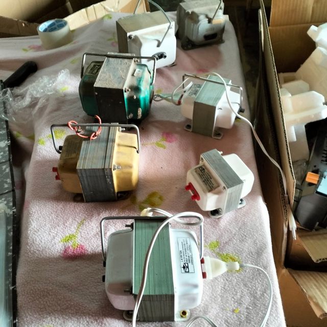 2 Sillones mecedoras madera