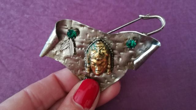 Broche hippie años 70