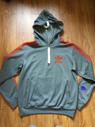 Sudadera Adidas Originals coleccionista reversible de segunda mano por 35  EUR en Madrid en WALLAPOP