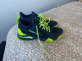Zapatillas padel Kuikma 990 de segunda mano por 45 EUR en Madrid en WALLAPOP