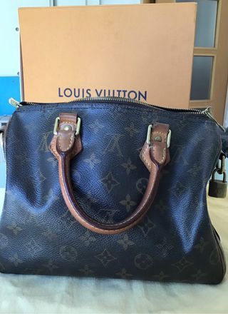 Bolso Louis Vuitton speedy 25 bandolera de segunda mano por 500 EUR en  Barcelona en WALLAPOP