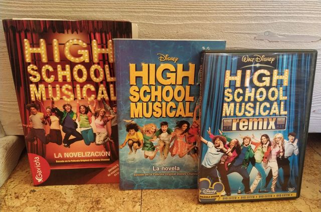 Pack High School Musical. 2 Libros + 1 DVD