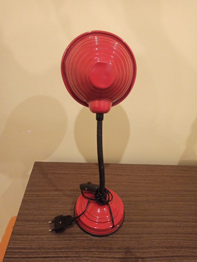 lampara flexible de estudio, habitación escritorio