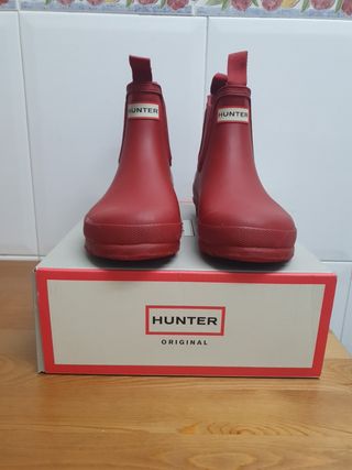 Botines agua Hunter + regalo calcetines de segunda mano por 75 EUR en Gijón  en WALLAPOP