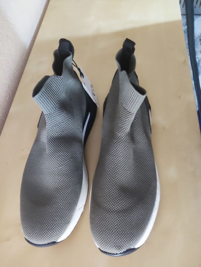 ZAPATILLAS BOTIN ZARA.