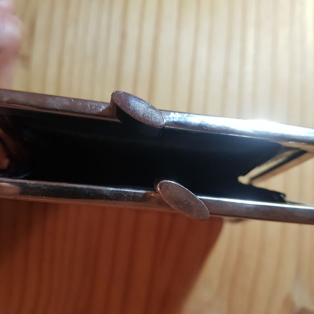 Monedero, billetera o cartera Pucca Charol metal