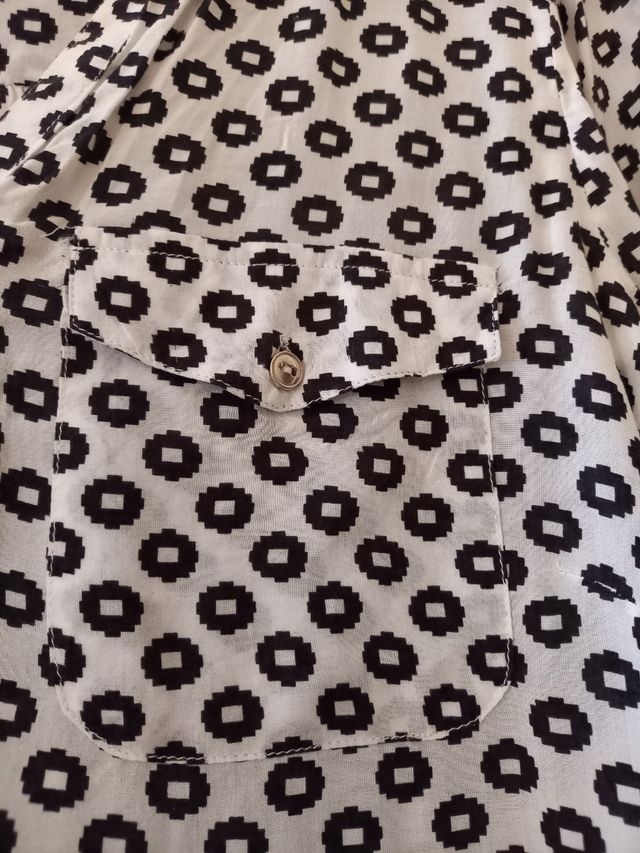 Camisa blanca y negra M&S Moda