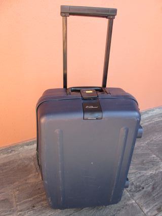MALETA CABINA RÍGIDA de segunda mano por 20 EUR en Pozuelo de Alarcón en  WALLAPOP