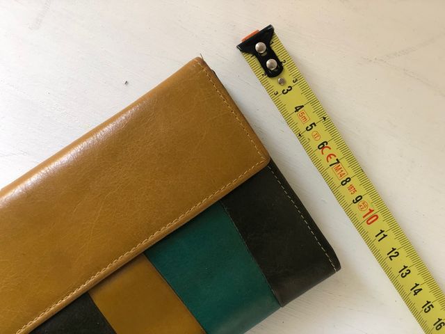 Cartera de PIEL 20x11 cms