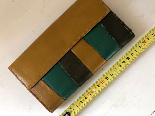 Cartera de PIEL 20x11 cms