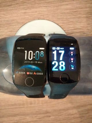 2 RELOJES INTELIGENTES Q11 SMART WATCH de segunda mano por 30 EUR en  Fuenlabrada en WALLAPOP