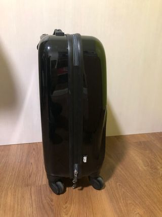 Maleta 4 ruedas Samsonite Darth Vader de segunda mano por 55 EUR en  Móstoles en WALLAPOP