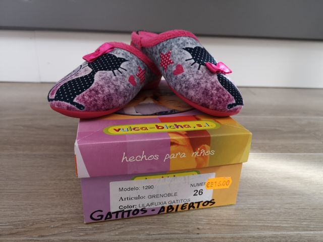 Zapatillas de casa niña talla 26