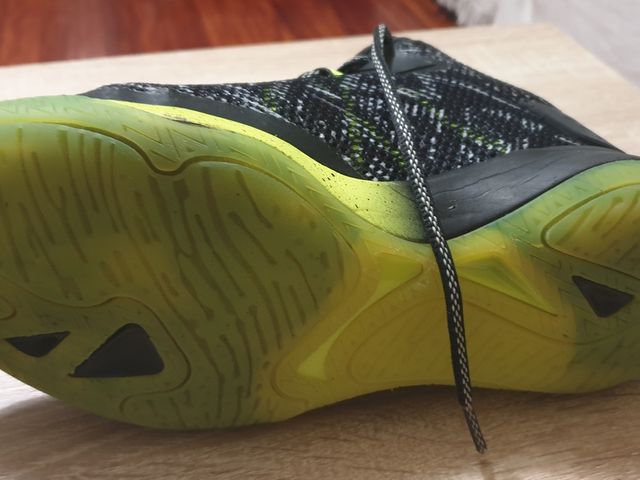 zapatillas  baloncesto  tarmak n 40