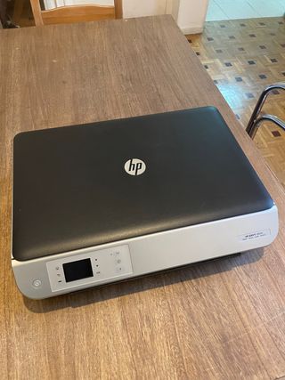 Impresora HP ENVY 4504 + CARTUCHOS de segunda mano por 45 EUR en Madrid en  WALLAPOP