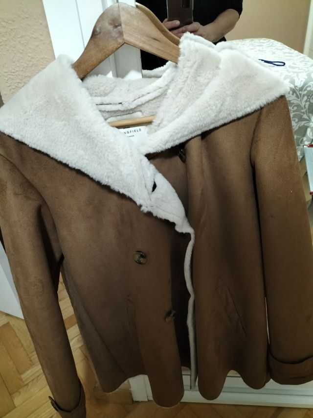 chaquetón de piel vuelta y borreguto por dentro