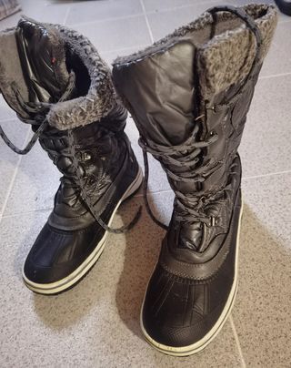Botas para Nieve y frio o agua de segunda mano por 10 EUR en Estella en  WALLAPOP