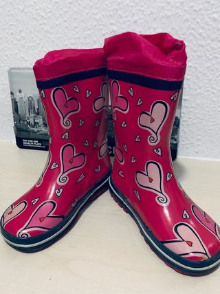 Botas de agua talla 25 de segunda mano por 5 EUR en Barcelona en WALLAPOP