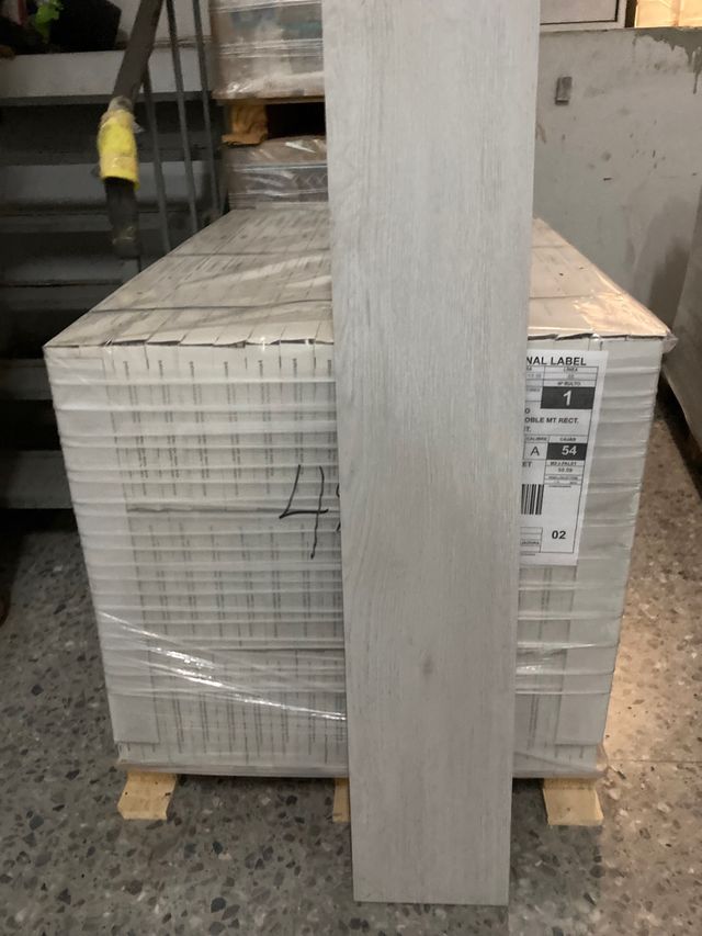 Madera CHLOE WHITE RECTIFICADO 23X120cm