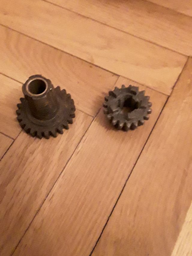 Piñon doble desplazable /piñon Moto Guzzi Hizpania