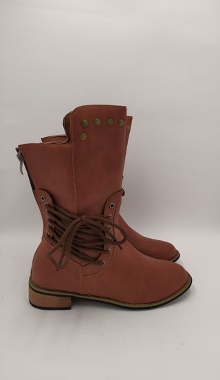Botas para mujer talla 38 de segunda mano por 20 EUR en San Fernando de  Henares en WALLAPOP
