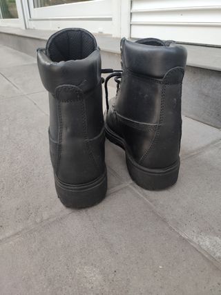 Botas \
