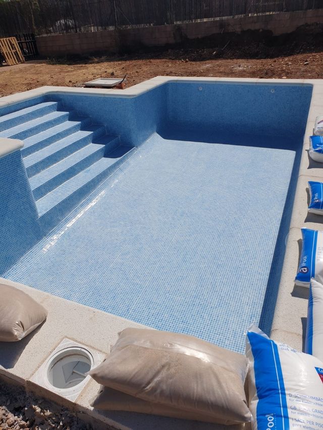 PISCINA DE OBRA