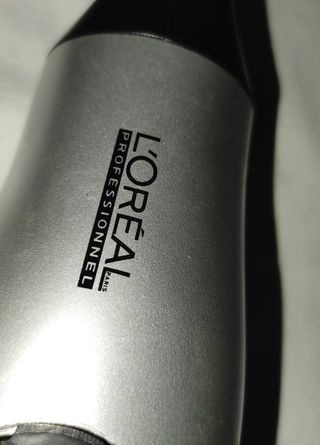 Secador de pelo L\\'Oréal de segunda mano por 10 EUR en Alicante en WALLAPOP
