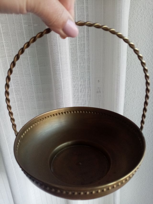 cesta antigua bronce