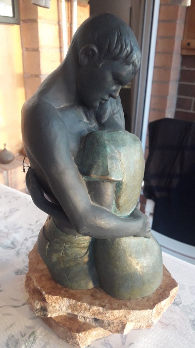 ESCULTURA DE PAREJA