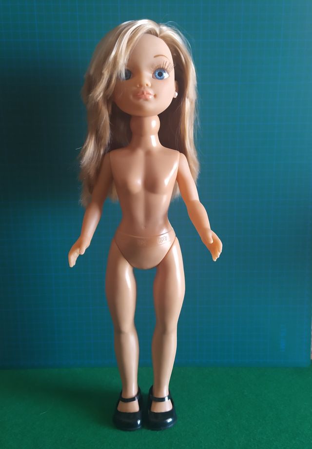 NANCY NEW CON ROPA Y CALZADO