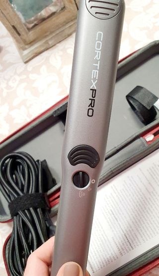 Plancha profesional CORTEX PRO de segunda mano por 200 EUR en Cerdanyola  del Vallès en WALLAPOP