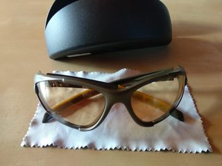 Gafas sol\\/nieve de segunda mano por 75 EUR en Pola de Siero en WALLAPOP