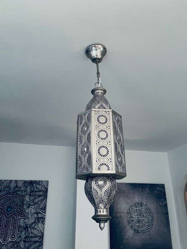 Lámpara estilo arabe plateada 